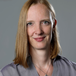 Dr. Nadine Schracke