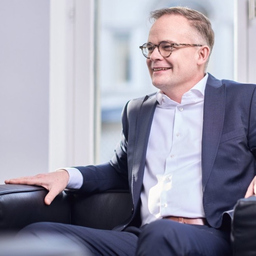 Steffen Schroth