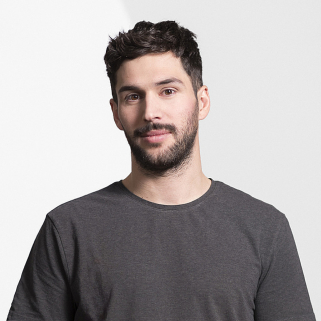 Dominik Schmid Designer & Founder HUNGRY XING