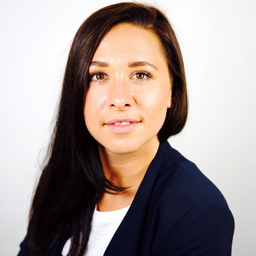 Nicole Lang