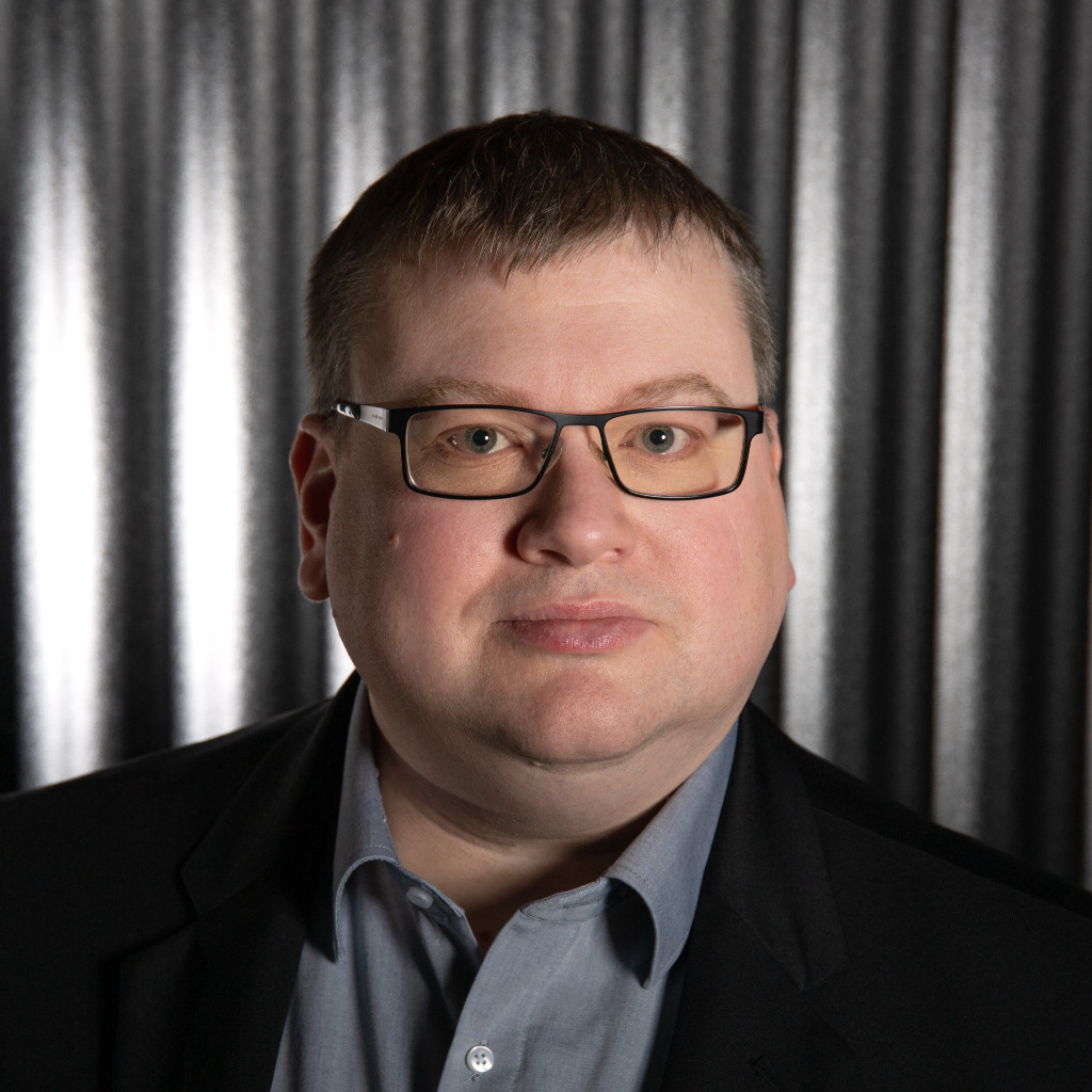 Michael Nielsen Projekt Manager / Software Developer Mitsubishi