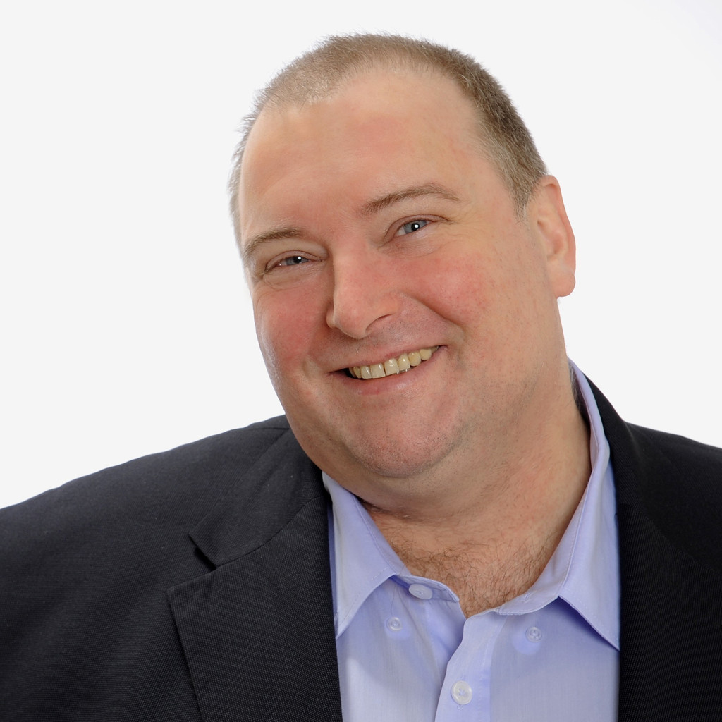 Ralph Backes Director Research & Business Development, Head of GRÜN