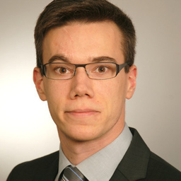 Dr. Matthias Freund