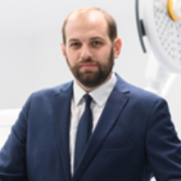 Tobias Sauer