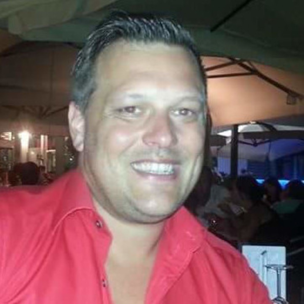 Robert Sauer Customer Success Manager Equinix (Germany) GmbH XING