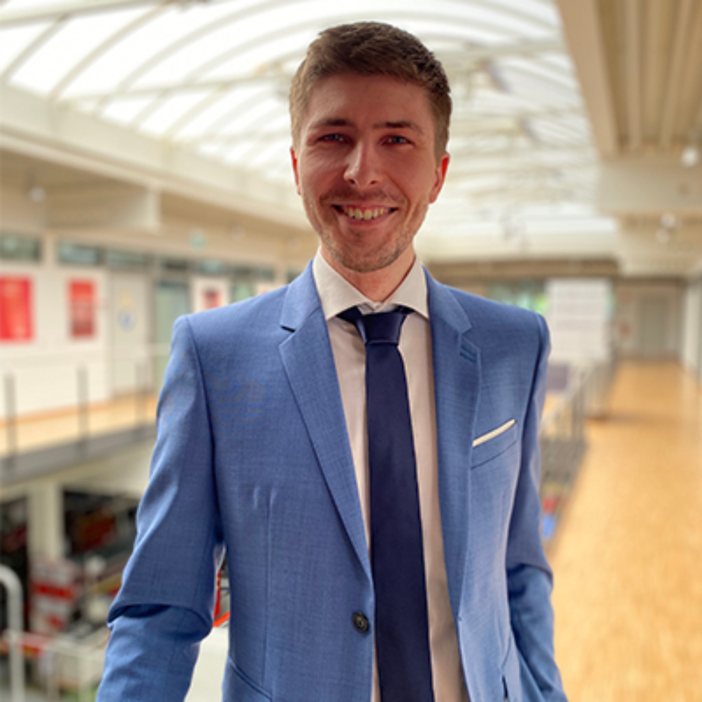 Finn Hennig Product Manager Bachmann GmbH XING