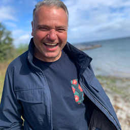 Hans-Joachim (Aki) Centner