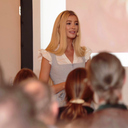 Dr. Sophie Esmaty