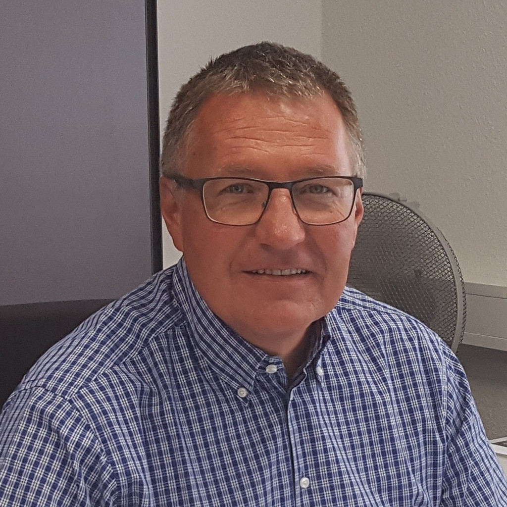 Dipl.Ing. Wolfgang Hagen Technischer Bereichsleiter STRABAG AG XING