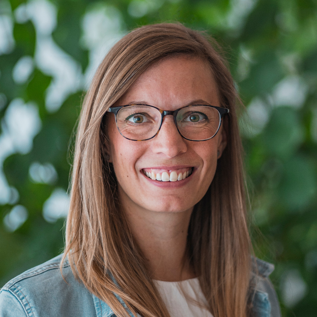 Elena Siebecke Kommunikationsdesignerin Elena Siebecke · Identity