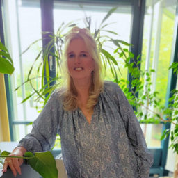 Claudia Kluth