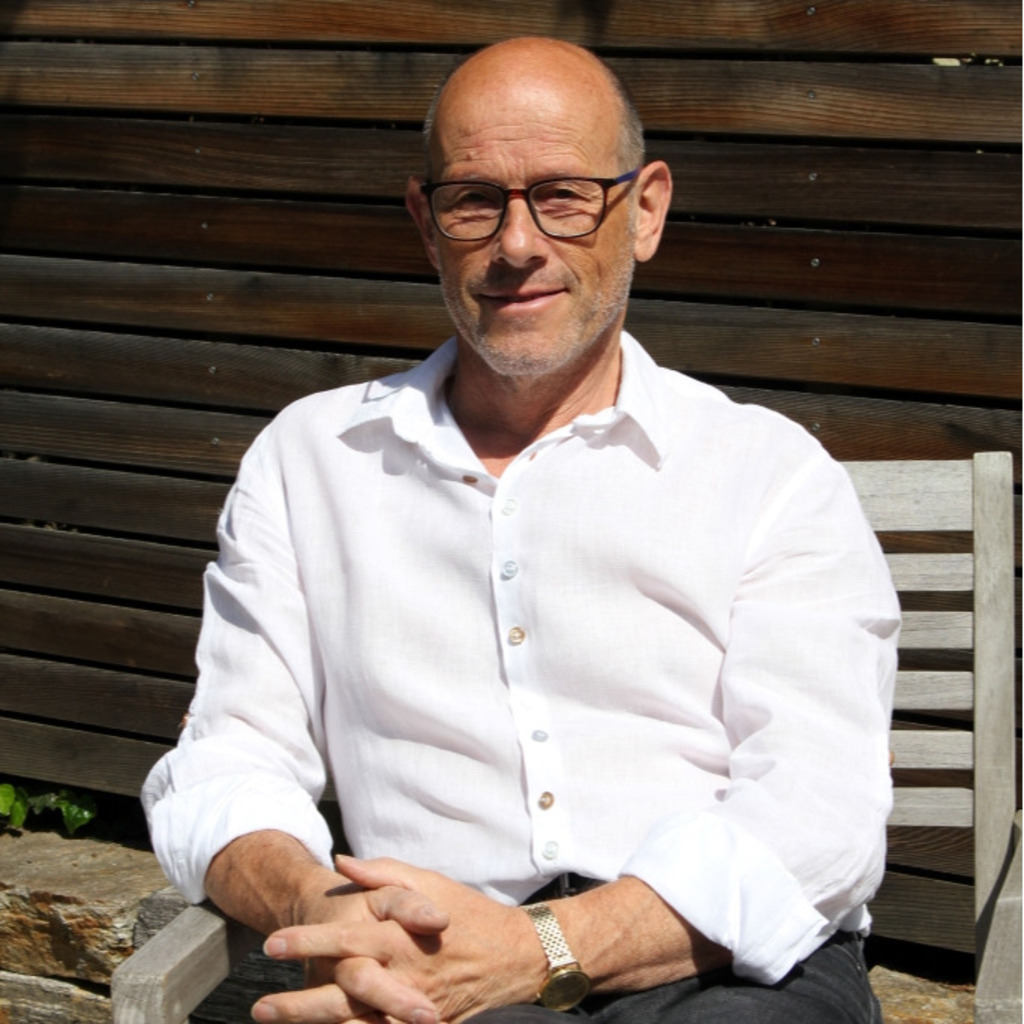 Ernst Luckner Gründer von myknowledge.at myknowledge XING