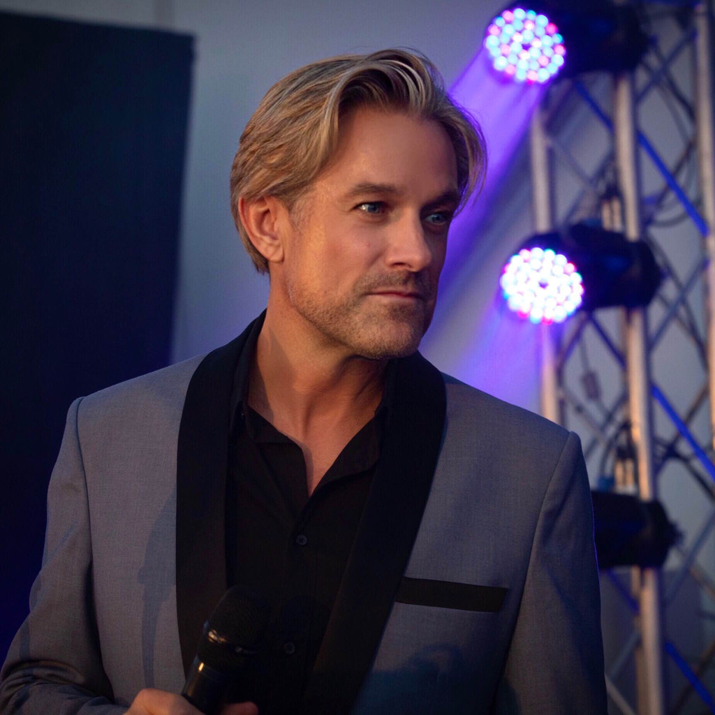 Ike Moriz artist, songwriter (20Cds), actor, publicist, producer