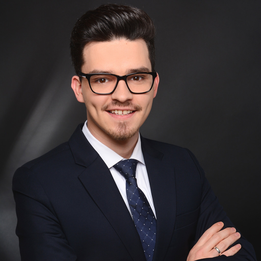 Alexander Gärtner Leiter Firmen Leben Kundenservice