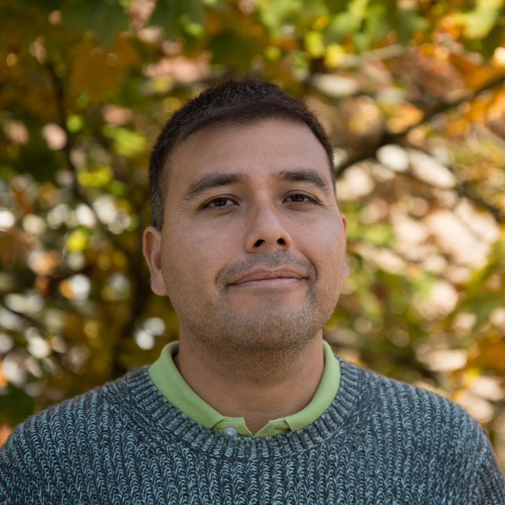 Cesar Diaz Owner Nuestra Casa Our Home (Room Rental) XING