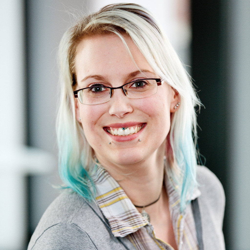 Social Media Profilbild Monika Schneid 