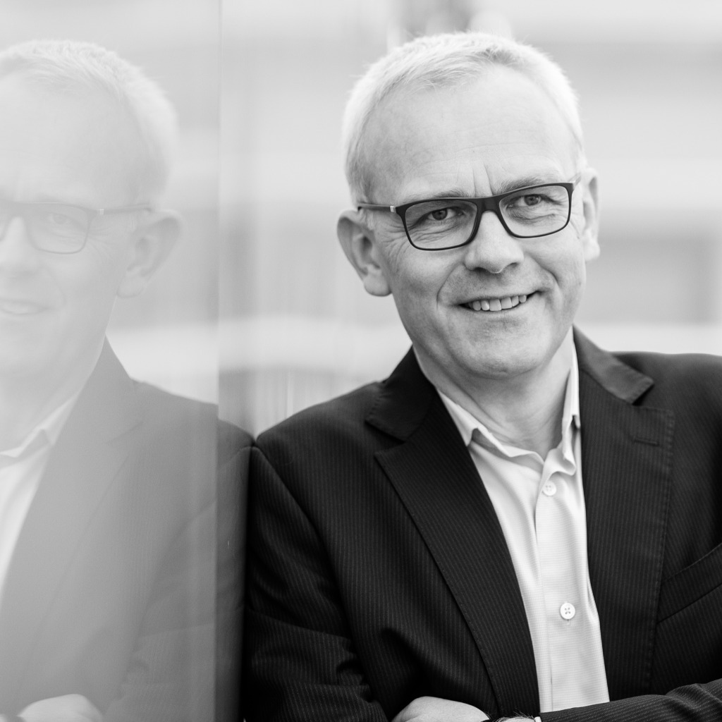 Eric Dauge General Manager Sodemo (a subsidiary of Everspeed) XING