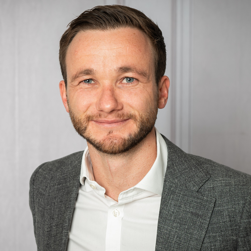 Julian Loleit Senior Project Manager, IT (Financial Services