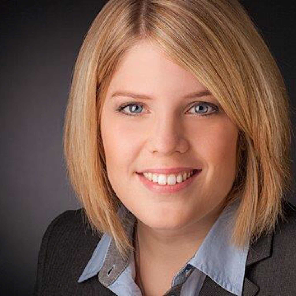 Cindy Kopytziok Projektleitung project Automation & Engineering