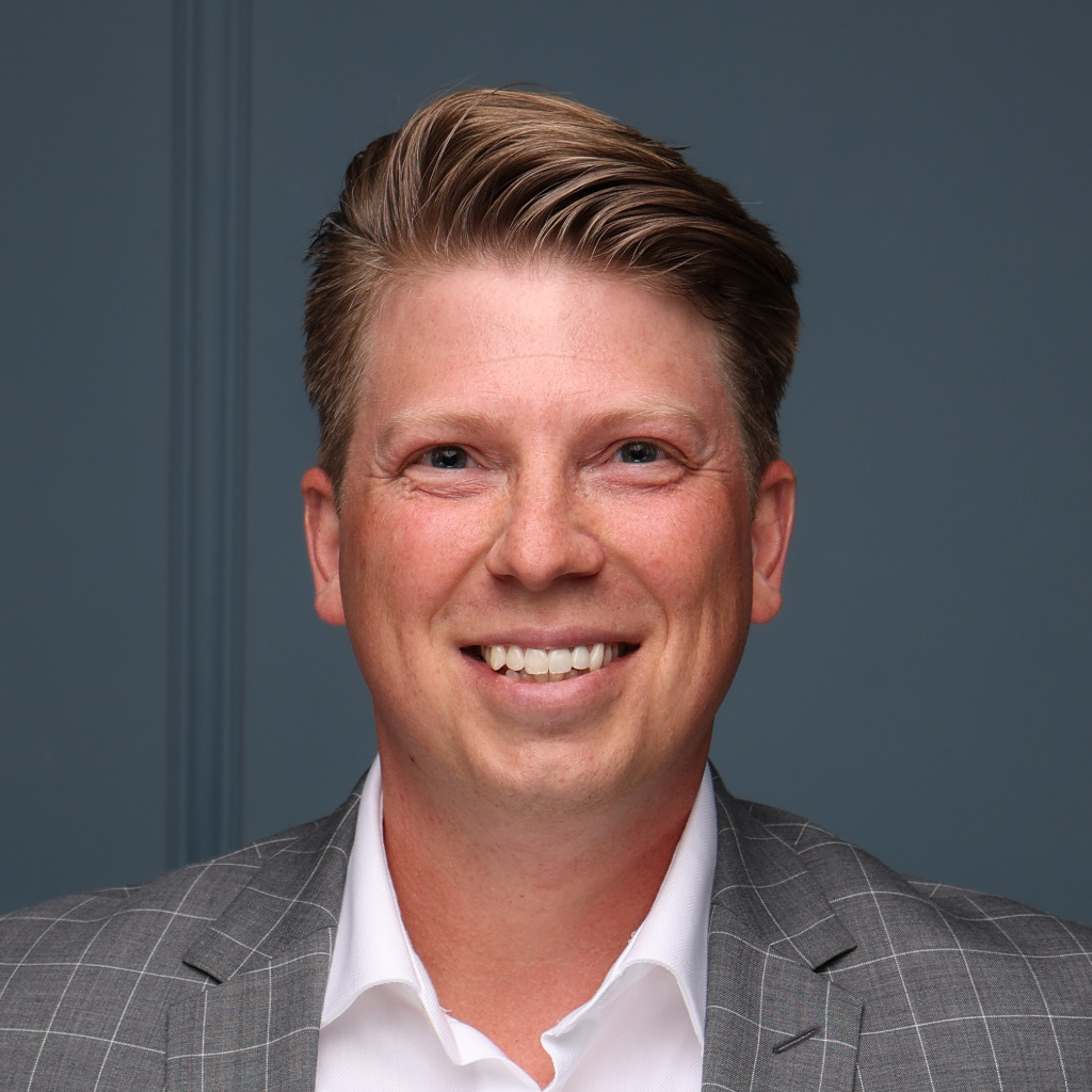 Patrick GröneSaks Director Real Estate Recruitment Macdonald