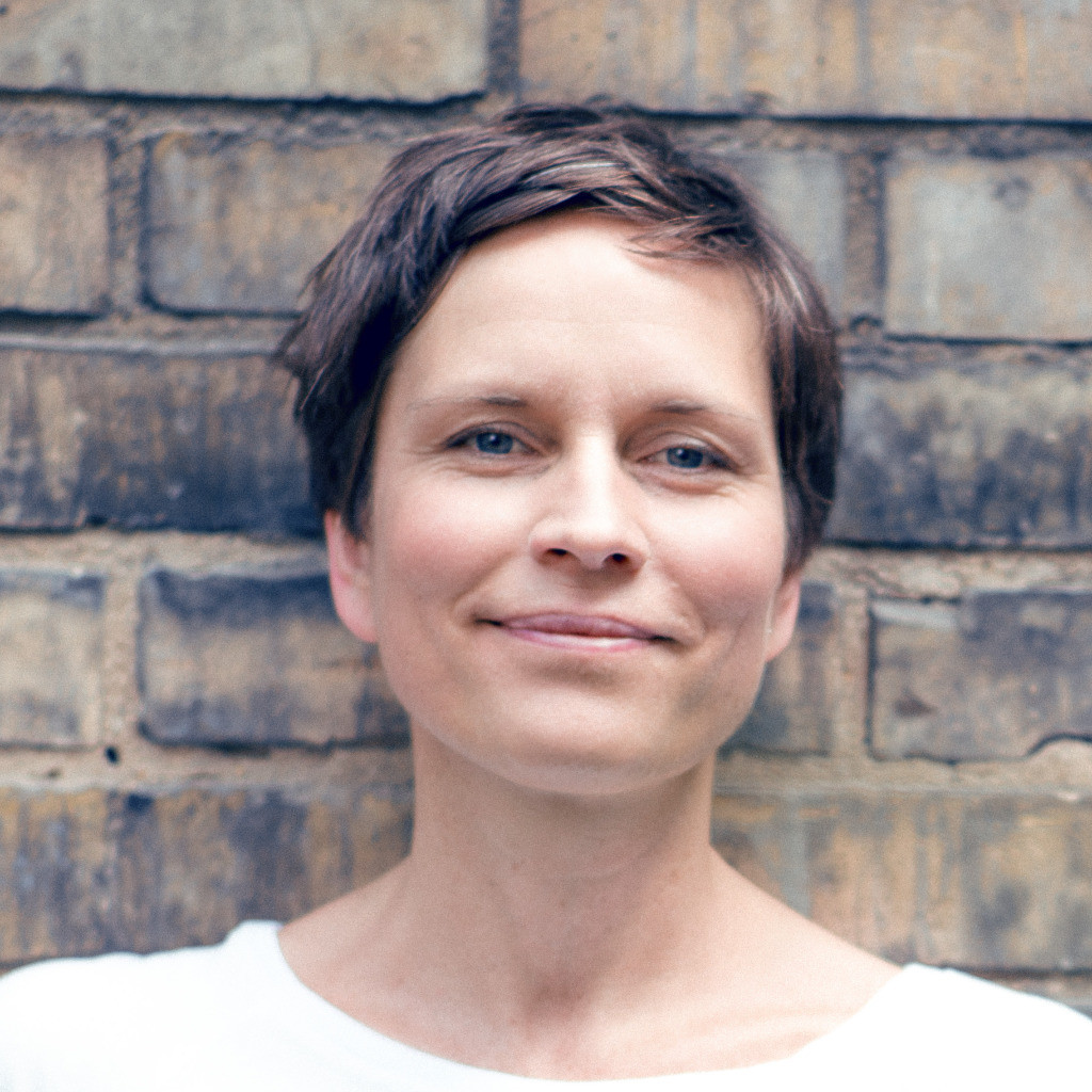 Sandy Wiegand Yogalehrerin / Yogatherapeutin, Coach YOGA Klang