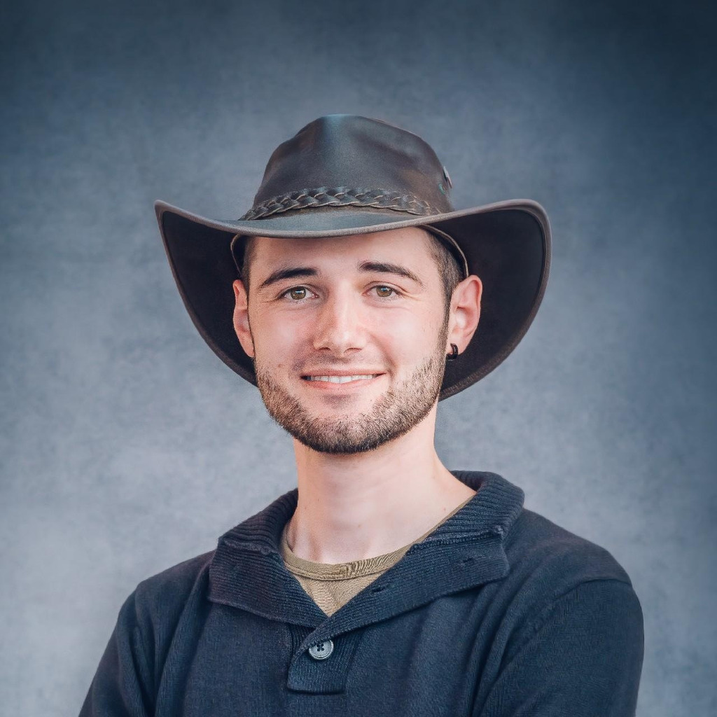 Arno Roscher Firmeninhaber Abenteuer Kompass XING