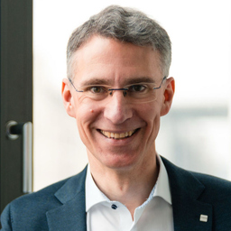 Simon Wolf