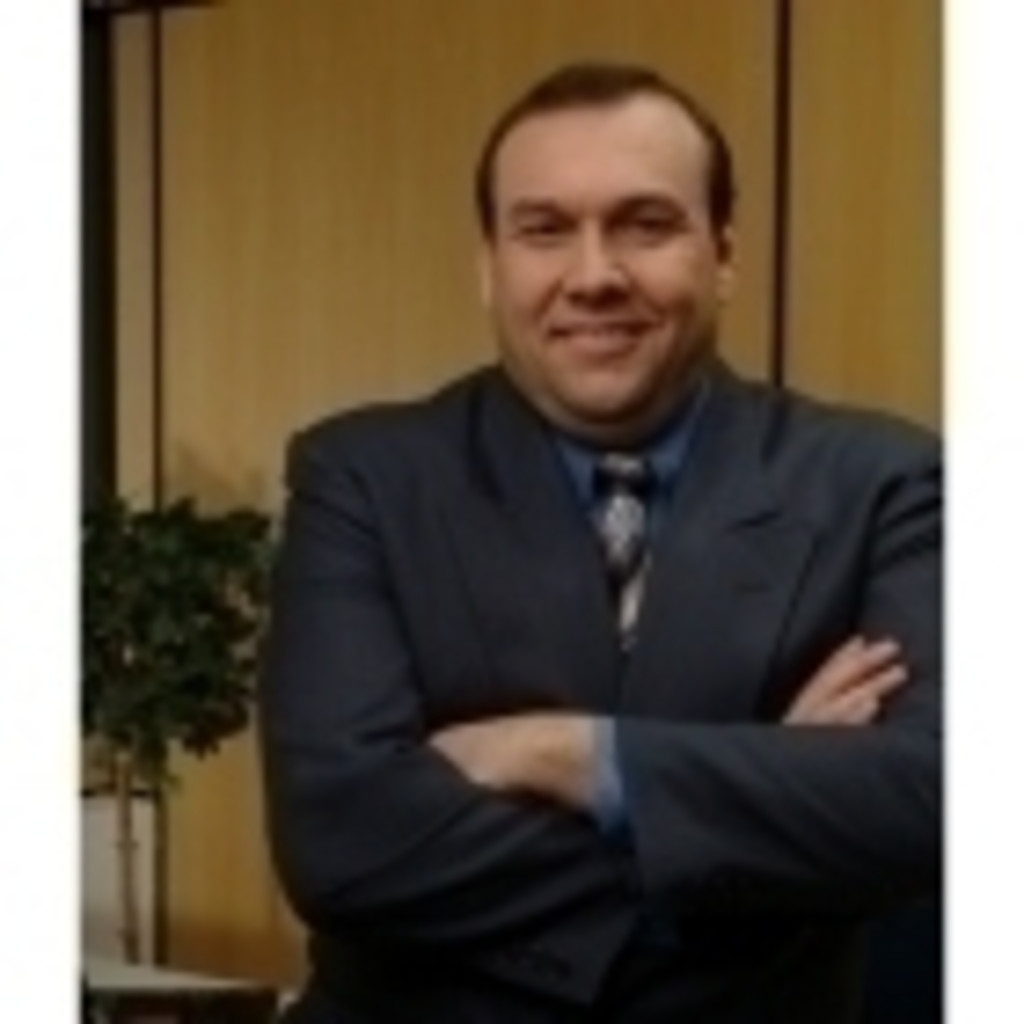 Alfredo Martini Junior Posição executiva na área comercial Alfredo