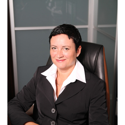 Manuela Ebersberger-Peetz