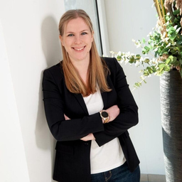 Annika Hicken