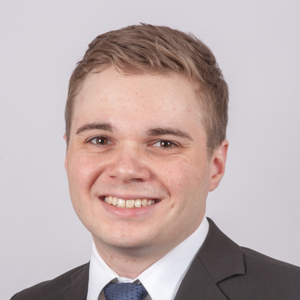 Dr. Martin Schlegel Senior Data Scientist SCHUFA Holding AG XING