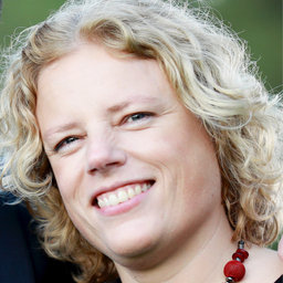 Dr. Renée Niessen