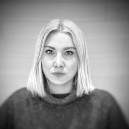 Laura Stelling