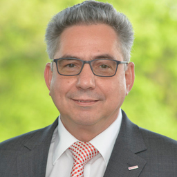 Dr. Thomas Göbel