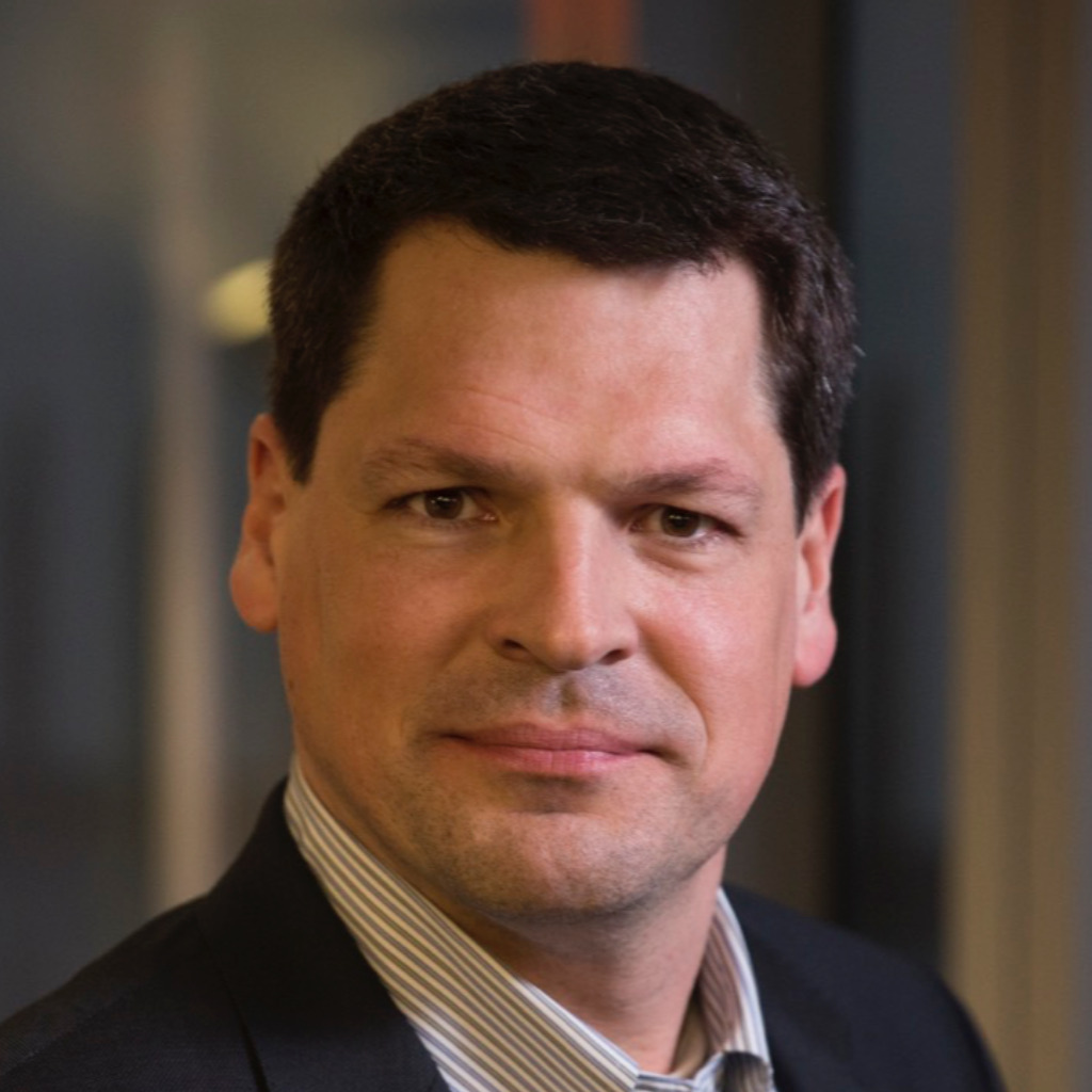 Dr. Oliver Conze Chief Product Officer (CPO) Customs4trade XING