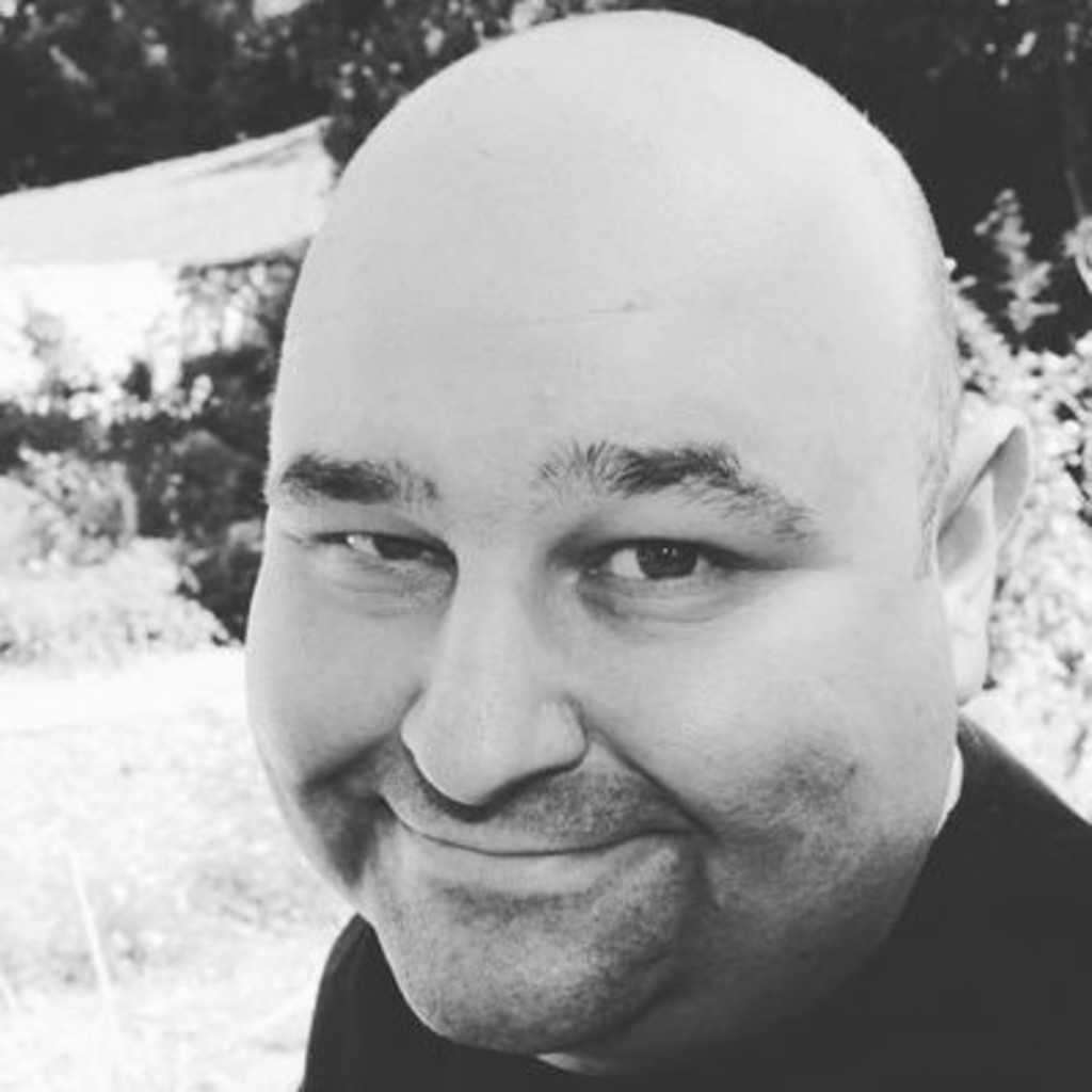 Daniel Faust Redaktion BETTERTRUST Verlags GmbH XING