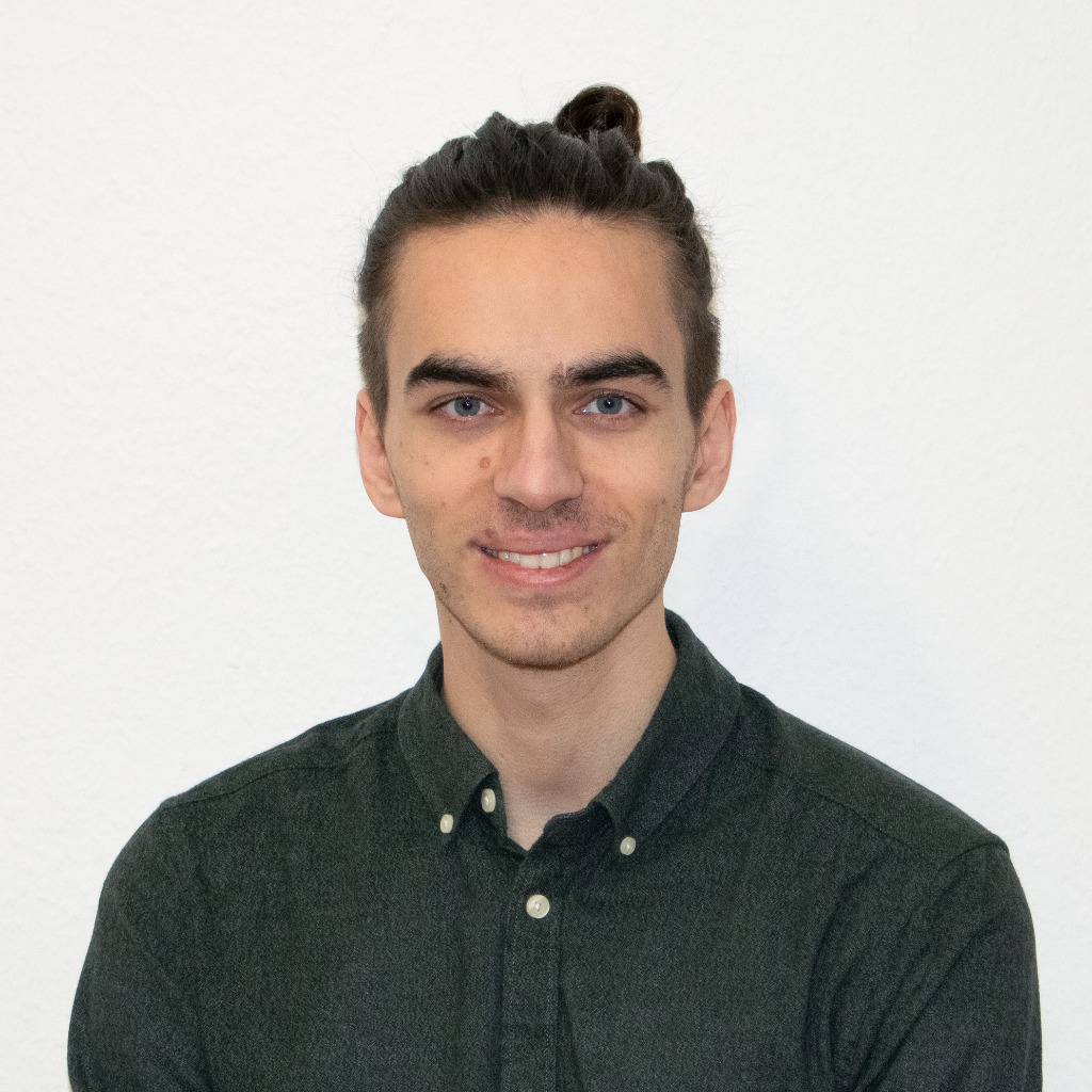 Ilias Fischer Geomatiker PLEdoc GmbH XING