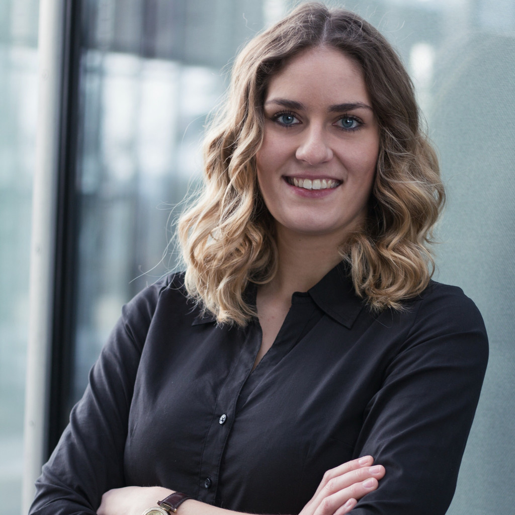 Sandra Buchholz - Digital Transformation Manager - Lohmann & Rauscher ...