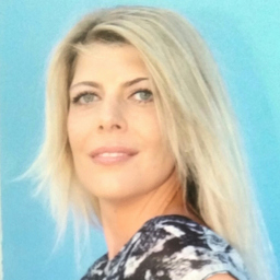 Nadine Koll