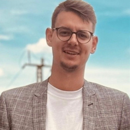 Niklas Bredehöft