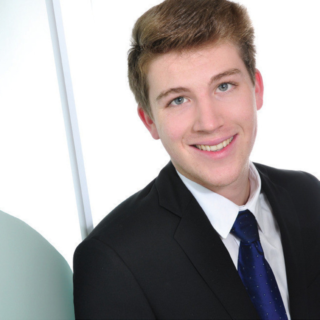 Bastian Adamitza SalaryPartner ALR Treuhand GmbH XING