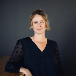 Esther Hartung