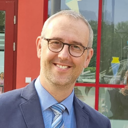 LARS HÄNSEL