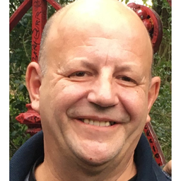 Axel L. Schmitt