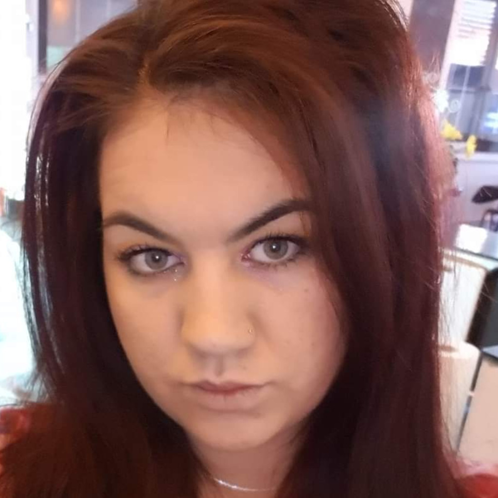 Tiuca Elena Douglas kommisionirung.Daut verpakung Douglas .Paul