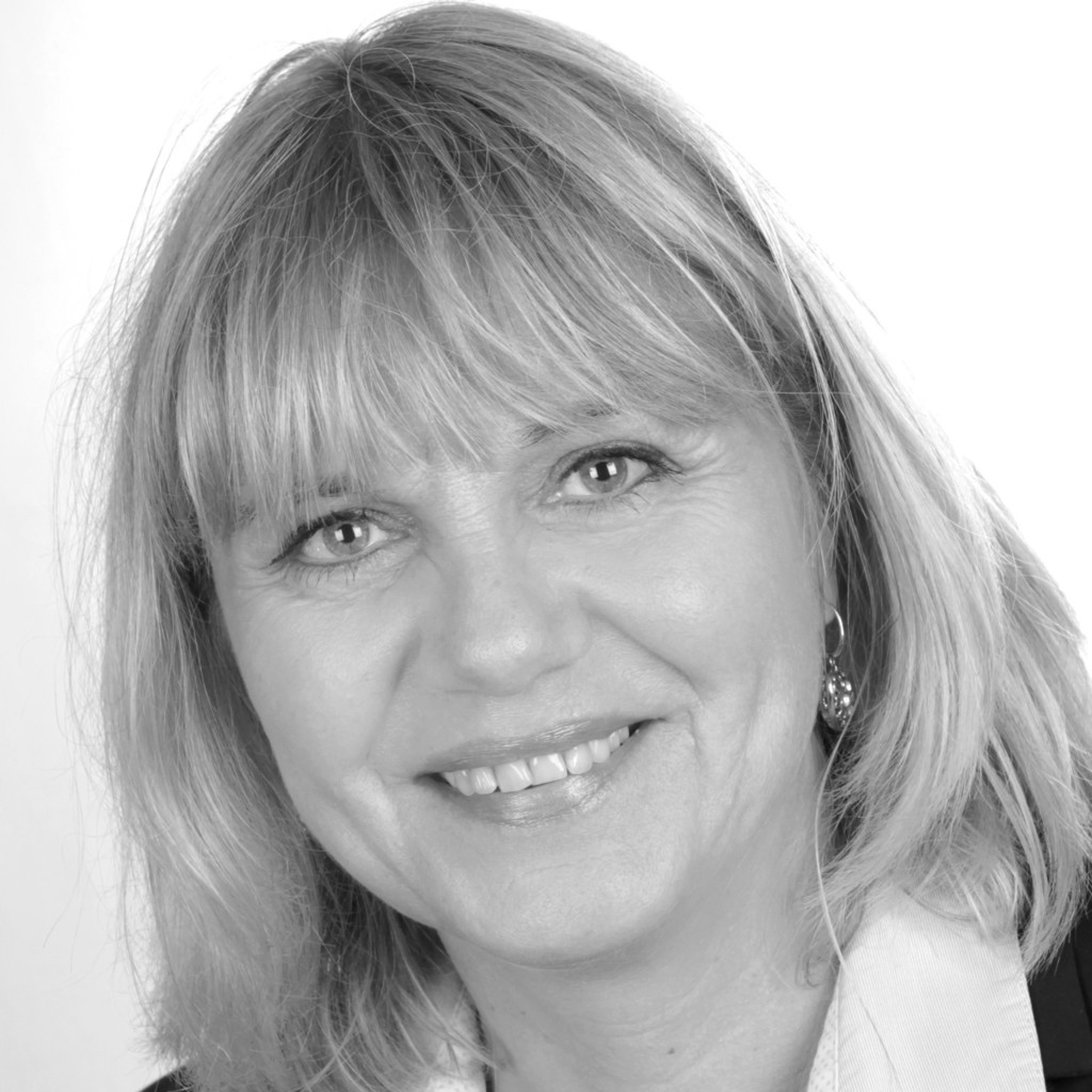 Christa Müller Client Service Manager Aon Versicherungsmakler