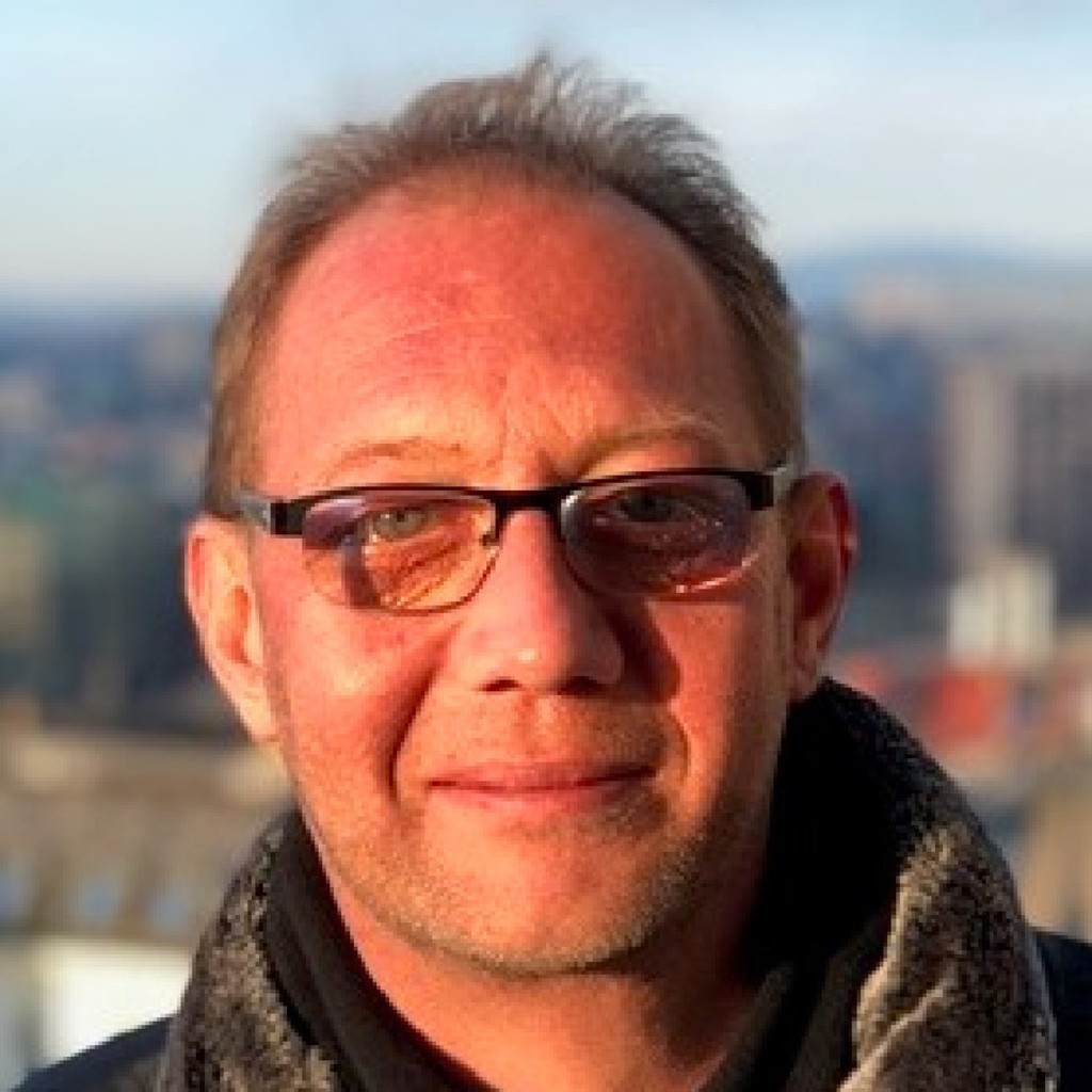 Robert Bahr Quality Engineer Customer Service Webasto Roof