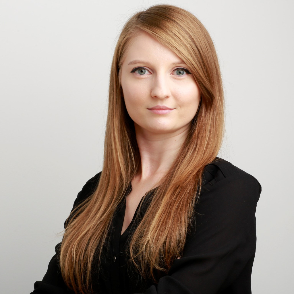 Andrea Vincze Recruiting Consultant & Project Manager Y1 Digital AG