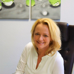 Dr. Kirsten Samstag