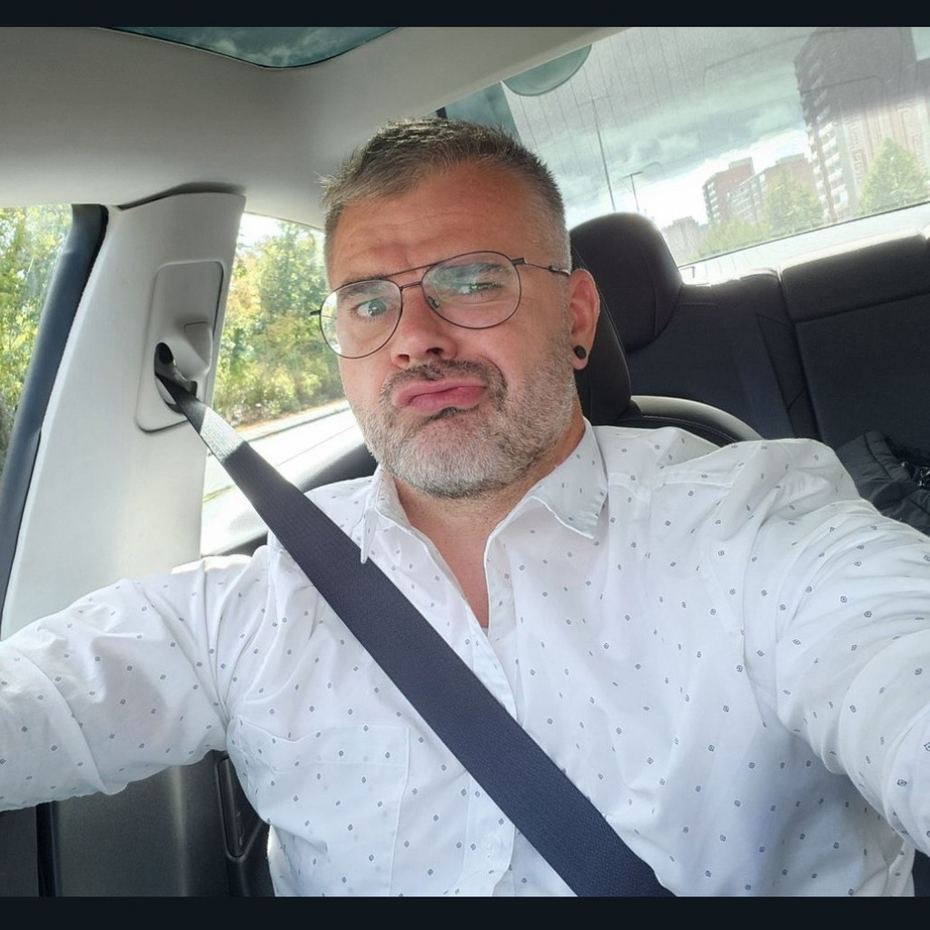 Robert Bloch selbstständig Concordia Versicherungen XING